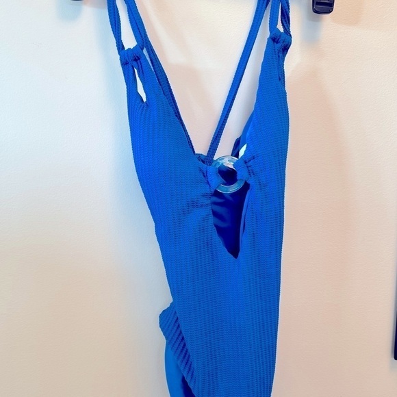 BECCA Women's Line in the Sand One-Piece Swimsuit Blue L - Picture 15 of 16